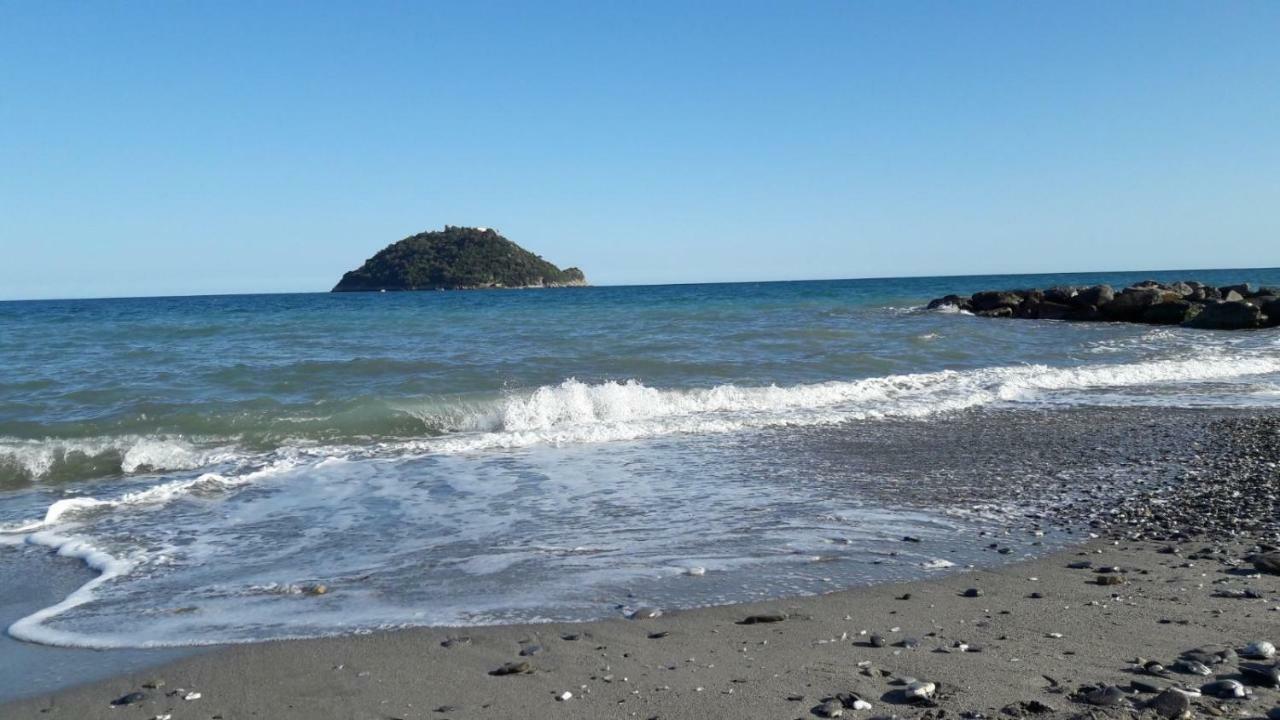 Appartamento Vista Mare Albenga Dış mekan fotoğraf